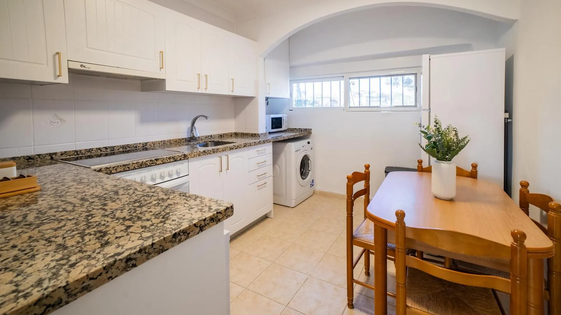 Apartamento Oasis En Playamar Con Piscina Torremolinos