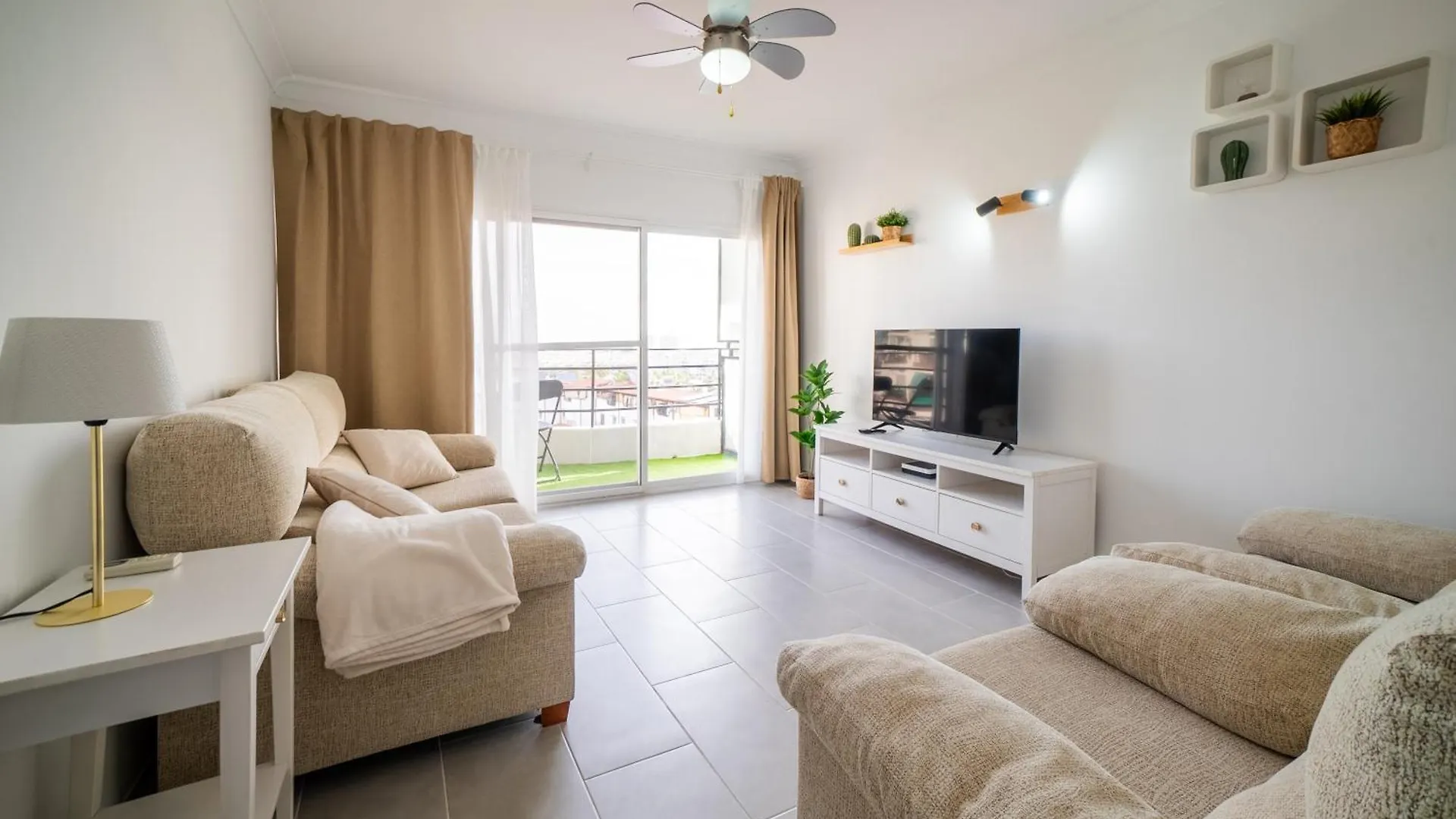 Oasis En Playamar Con Piscina Apartment Torremolinos
